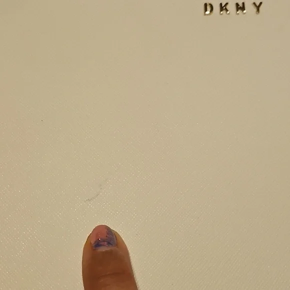 DKNY Handbag EUC - Picture 9 of 16